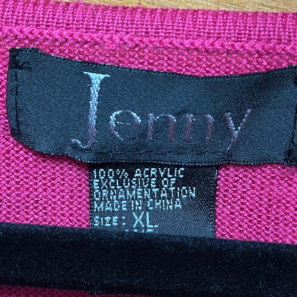 Jenny Fuchsia Sweater size XL with detail on the V Neck - Picture 3 of 5
